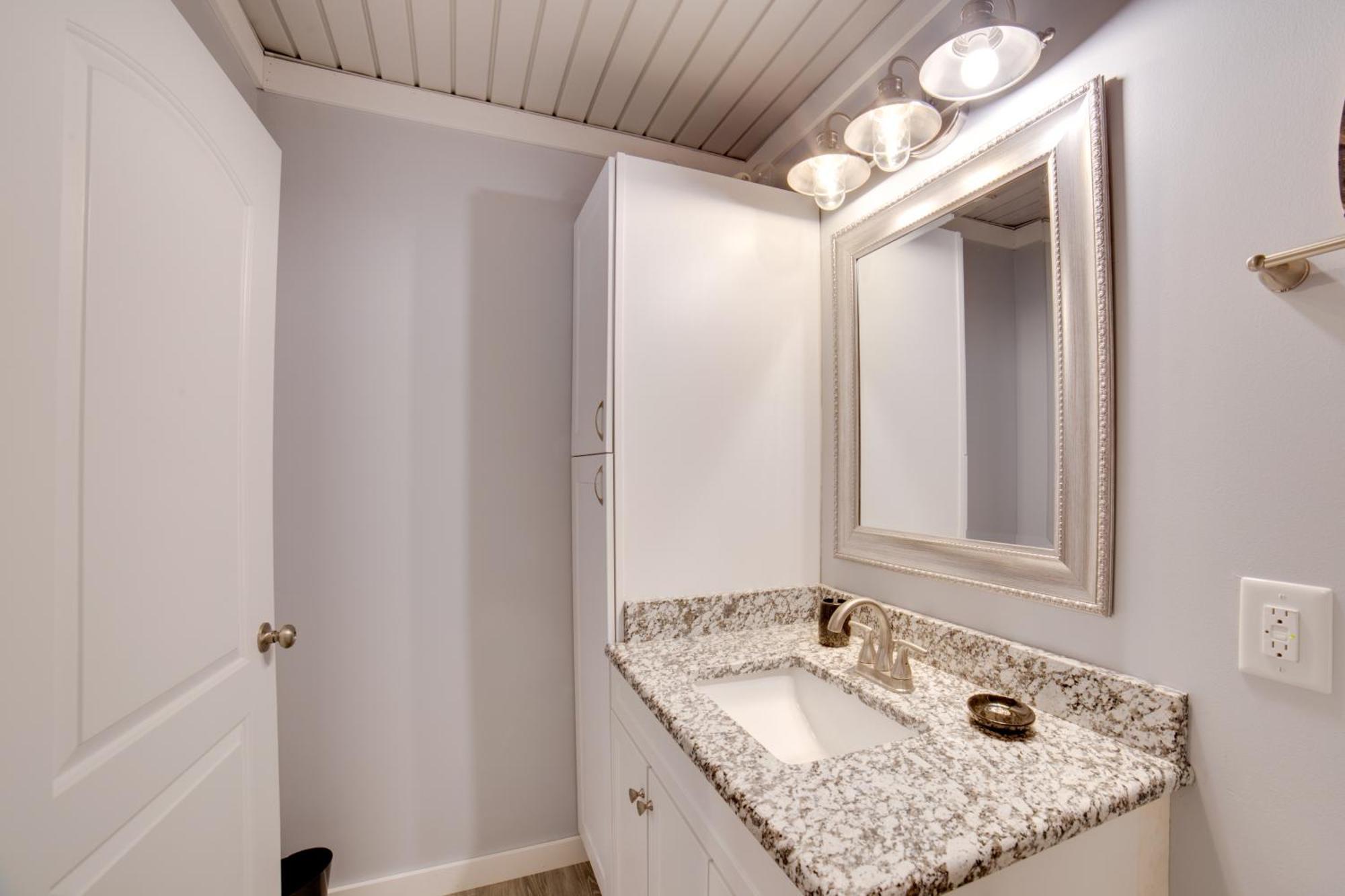 Ocean Isle Beach Studio With Patio - 1 Mi To Pier! מראה חיצוני תמונה